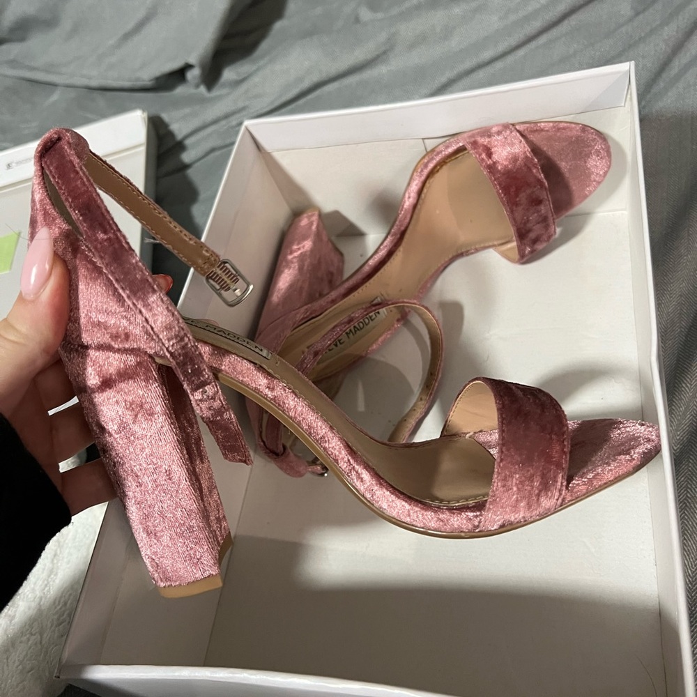 Steve Madden pink velvet heels